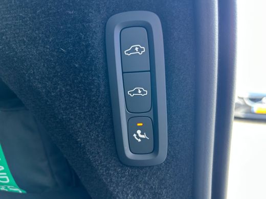 Volvo  XC90 2.0 T8 Plug-in hybrid AWD Ultra Dark Bowers & Wilkins | Luchtvering | 360 camera | Trekhaak | HU-... ActivLease financial lease