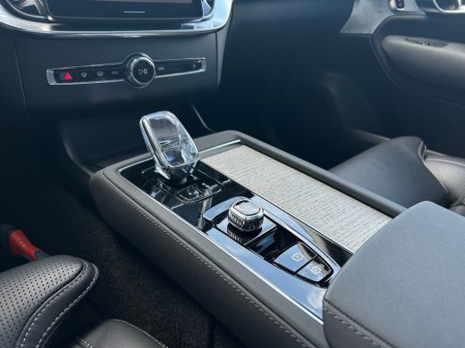 Volvo  XC90 2.0 T8 Plug-in hybrid AWD Ultra Dark Bowers & Wilkins | Luchtvering | 360 camera | Trekhaak | HU-... ActivLease financial lease