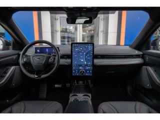 Ford Mustang Mach-E Mach-E Extended Premium RWD 91 kWh | B&O audio | 360 Camera | Stoel/Stuur Verwarming | Adaptive C...