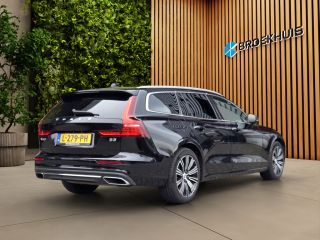 Volvo  V60 2.0 B3 Inscription | Trekhaak | Panoramadak | Camera | Stuur/stoelverwarming