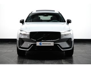 Volvo  XC60 Plus Black Edition Recharge Plug-In Hybrid AWD | Panoramadak | 360 Camera | Head-up Display | Har...