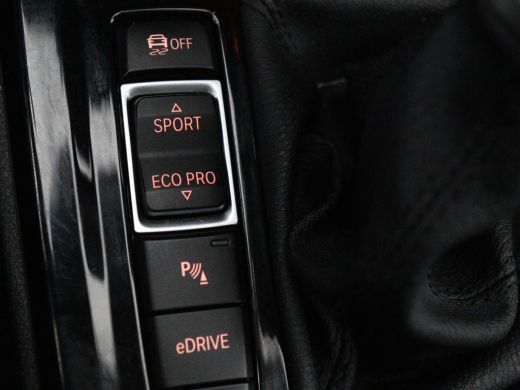 BMW X2 xDrive25e High Executive | SOH 85,7% | Head-Up | Leder | Sportstoelen | Stoelverwarming | Park As... ActivLease financial lease