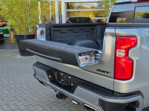 Chevrolet Silverado 1500 RST 6.2 V8 | Schuifdak | 360 Camera | BOSE ActivLease financial lease