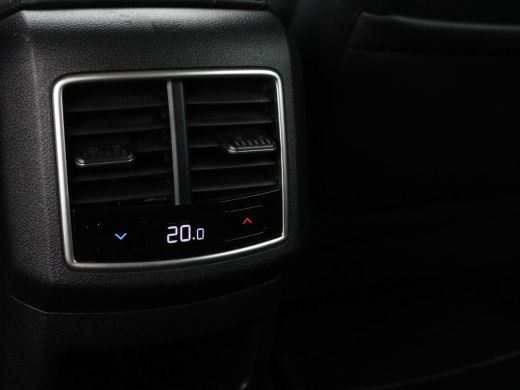 Kia Sportage 1.6 T-GDi Plug-in Hybrid AWD DynamicLine | Adaptive cruise | Camera | Carplay | Navigatie | Digit... ActivLease financial lease
