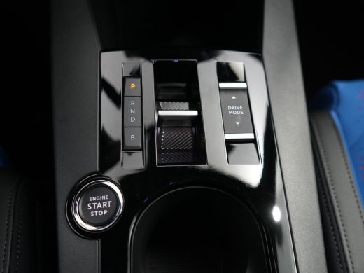 Lancia Ypsilon HF Automaat ActivLease financial lease