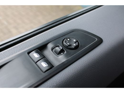 Opel Vivaro L3 2.0 CDTI 145 PK | TREKHAAK | NAVI | RVS IMPERIAAL | BETIMMERING | COMFORT WAND | APPLE CARPLAY... ActivLease financial lease