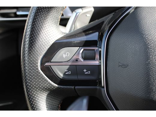 Peugeot 3008 1.6 HYbrid 225 GT | Panorama/schuifdak | Focal | Black Pack | Navigatie | Camera | 1e Eigenaar | ... ActivLease financial lease