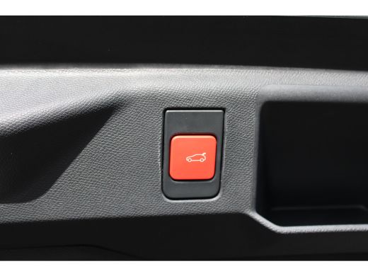 Peugeot 5008 1.2 Hybrid 145 GT Exclusive | Automaat | Navigatie | Camera | Panorama/schuifdak | Lederen bekled... ActivLease financial lease