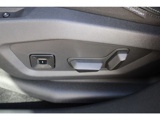 Peugeot 5008 1.2 Hybrid 145 GT Exclusive | Automaat | Navigatie | Camera | Panorama/schuifdak | Lederen bekled... ActivLease financial lease