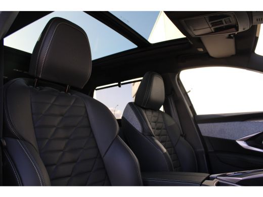 Peugeot 5008 1.2 Hybrid 145 GT Exclusive | Automaat | Navigatie | Camera | Panorama/schuifdak | Lederen bekled... ActivLease financial lease