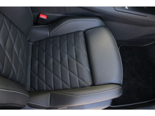 Peugeot 5008 1.2 Hybrid 145 GT Exclusive | Automaat | Navigatie | Camera | Panorama/schuifdak | Lederen bekled... ActivLease financial lease