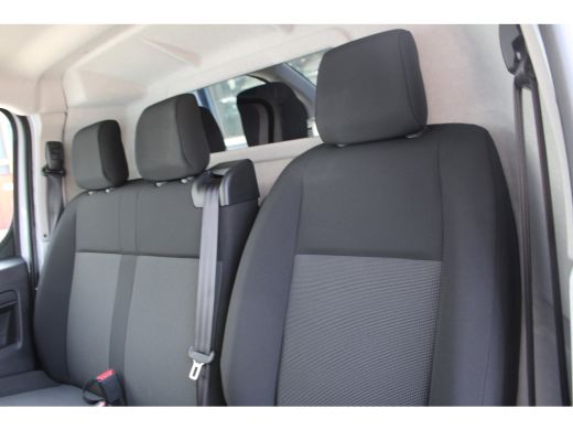 Peugeot e-Expert L3 75 kWh 8 JAAR GARANTIE | CAMERA | NAVI | BETIMMERING | DRAADLOOS CARPLAY ActivLease financial lease