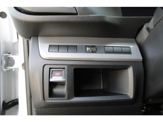 Peugeot e-Expert L3 75 kWh 8 JAAR GARANTIE | CAMERA | NAVI | BETIMMERING | DRAADLOOS CARPLAY ActivLease financial lease