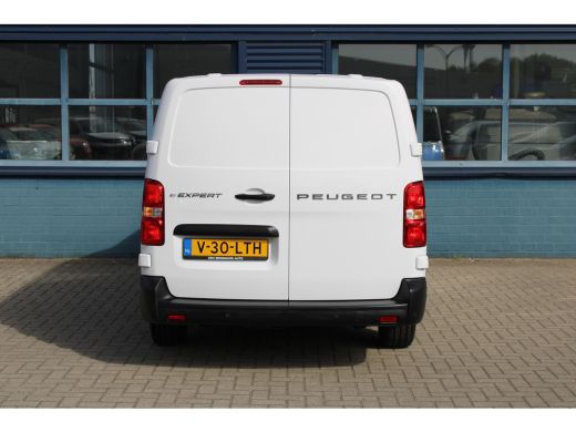 Peugeot e-Expert L3 75 kWh 8 JAAR GARANTIE | CAMERA | NAVI | BETIMMERING | DRAADLOOS CARPLAY ActivLease financial lease