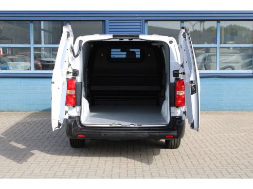 Peugeot e-Expert L3 75 kWh 8 JAAR GARANTIE | CAMERA | NAVI | BETIMMERING | DRAADLOOS CARPLAY ActivLease financial lease