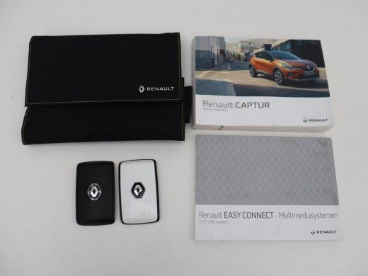 Renault Captur 1.3 TCe Intens | Panoramadak | 360 Camera | Trekhaak | Half leder | Carplay | Keyless | Climate c... ActivLease financial lease