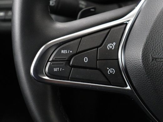 Renault Captur 1.3 TCe Intens | Panoramadak | 360 Camera | Trekhaak | Half leder | Carplay | Keyless | Climate c... ActivLease financial lease