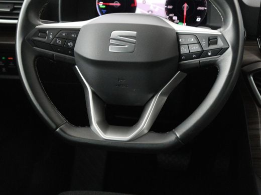 Seat Leon 1.4 TSI eHybrid PHEV Xcellence | SOH 100% | Stoel & stuurverwarming | Sfeerverlichting | Keyless ... ActivLease financial lease