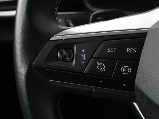 Seat Leon 1.4 TSI eHybrid PHEV Xcellence | SOH 100% | Stoel & stuurverwarming | Sfeerverlichting | Keyless ... ActivLease financial lease