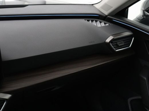 Seat Leon 1.4 TSI eHybrid PHEV Xcellence | SOH 100% | Stoel & stuurverwarming | Sfeerverlichting | Keyless ... ActivLease financial lease