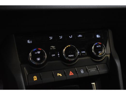 Skoda Karoq 1.5 TSI 150PK ACT BUSINESS EDITION PLUS CAMERA/NAVI/TREKHAAK ActivLease financial lease