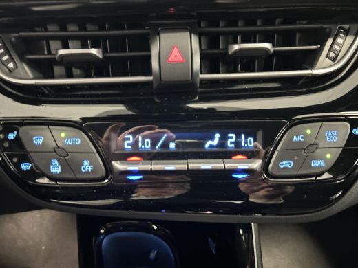 Toyota C-HR 1.8 Hybrid Executive ActivLease financial lease