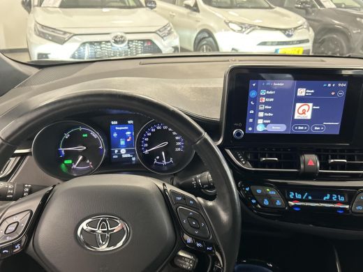 Toyota C-HR 1.8 Hybrid Executive ActivLease financial lease