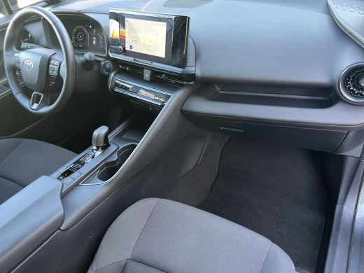 Toyota C-HR 2.0 Plug-in Hybrid 220 Dynamic | Stoel- + stuurverwarming | Carplay | Dode hoek waarschuwing | ActivLease financial lease