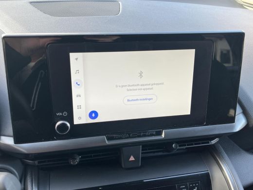 Toyota C-HR 2.0 Plug-in Hybrid 220 Dynamic | Stoel- + stuurverwarming | Carplay | Dode hoek waarschuwing | ActivLease financial lease