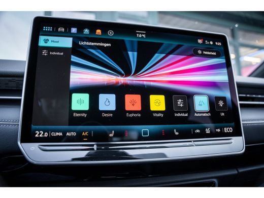 Volkswagen ID.7 Pro Limited Edition | Achterbank in ongelijke delen neerklapbaar incl. middenarmsteun en doorlaad... ActivLease financial lease