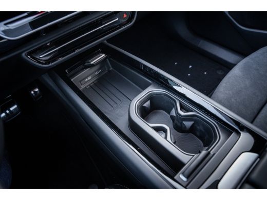 Volkswagen ID.7 Pro Limited Edition | Achterbank in ongelijke delen neerklapbaar incl. middenarmsteun en doorlaad... ActivLease financial lease