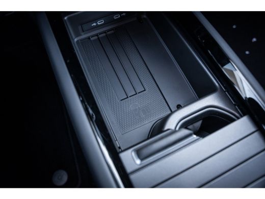 Volkswagen ID.7 Pro Limited Edition | Achterbank in ongelijke delen neerklapbaar incl. middenarmsteun en doorlaad... ActivLease financial lease