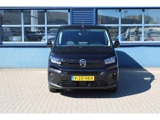 Citroën Berlingo 1.5 BlueHDi 130 PK AUTOMAAT 3-ZITS | CAMERA | DIGITALE SPIEGEL | TREKHAAK | BETIMMERING ActivLease financial lease