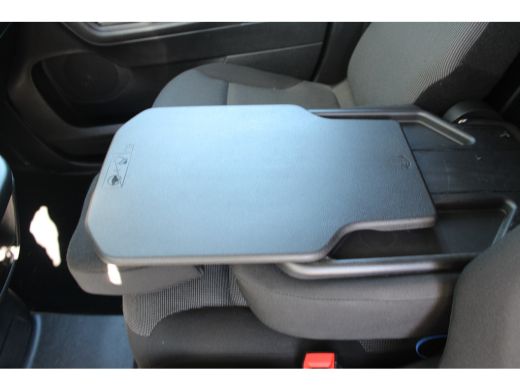 Citroën Berlingo 1.5 BlueHDi 130 PK AUTOMAAT 3-ZITS | CAMERA | DIGITALE SPIEGEL | TREKHAAK | BETIMMERING ActivLease financial lease