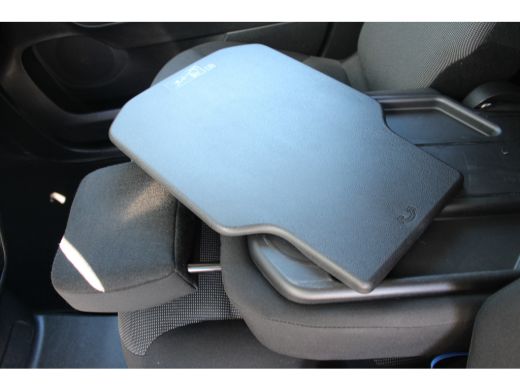 Citroën Berlingo 1.5 BlueHDi 130 PK AUTOMAAT 3-ZITS | CAMERA | DIGITALE SPIEGEL | TREKHAAK | BETIMMERING ActivLease financial lease