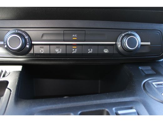 Citroën Berlingo 1.5 BlueHDi 130 PK AUTOMAAT 3-ZITS | CAMERA | DIGITALE SPIEGEL | TREKHAAK | BETIMMERING ActivLease financial lease