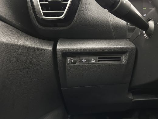 Citroën &euml;-C4 X Feel Pack 50 kWh [ 3-Fase-11Kw ] {SOH-91%} (INCL-BTW) *HEATPUMP | FULL-LED | LEATHER-FABRIC | DIG... ActivLease financial lease