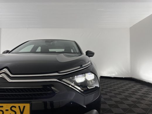 Citroën &euml;-C4 X Feel Pack 50 kWh [ 3-Fase-11Kw ] {SOH-91%} (INCL-BTW) *HEATPUMP | FULL-LED | LEATHER-FABRIC | DIG... ActivLease financial lease