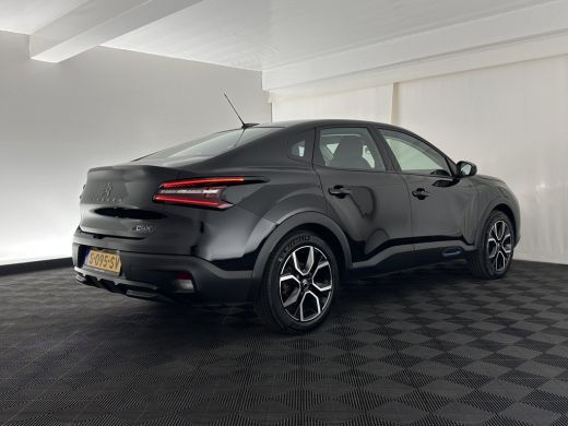 Citroën &euml;-C4 X Feel Pack 50 kWh [ 3-Fase-11Kw ] {SOH-91%} (INCL-BTW) *HEATPUMP | FULL-LED | LEATHER-FABRIC | DIG... ActivLease financial lease