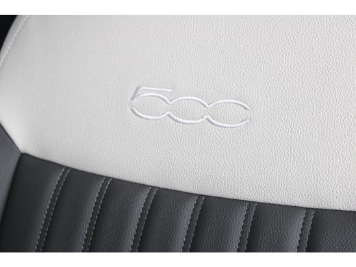 Fiat 500 La Prima | 8 Jaar garantie | Panorama dak | Camera | Navigatie | Premium audio | Keyless | ActivLease financial lease