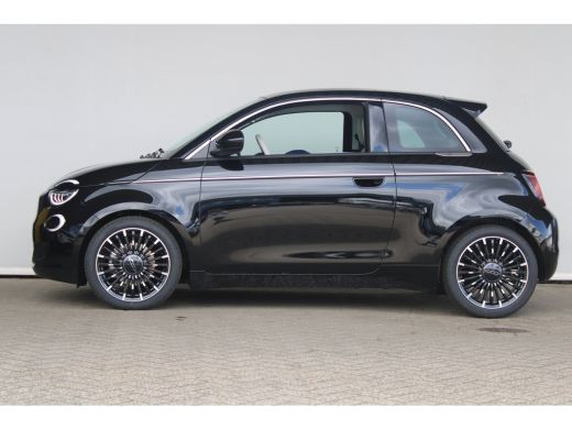 Fiat 500 La Prima | 8 Jaar garantie | Panorama dak | Camera | Navigatie | Premium audio | Keyless | ActivLease financial lease