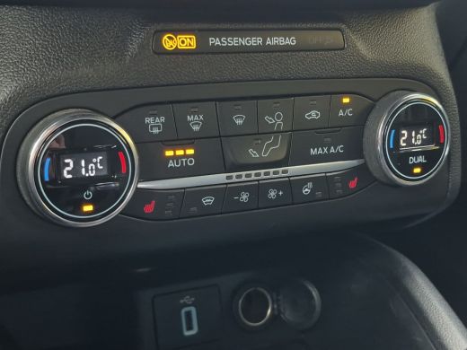 Ford Focus 1.0 EcoBoost Hybrid ST Line Business Trekhaak | Stuur+Stoel+Voorruitverwarming | Keyless | Camera... ActivLease financial lease