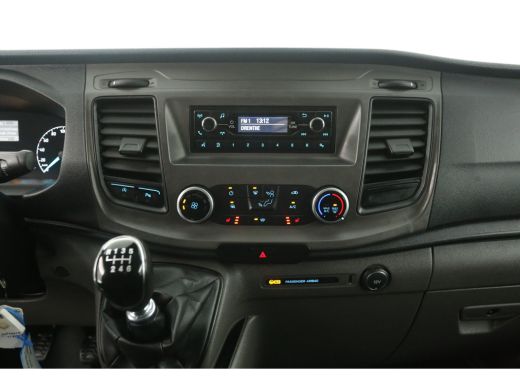 Ford Transit Custom 2.0 TDCI L2H1 170PK | 2800KG Trekgew. | Airco | Cruise | 3 Zits | Trekhaak | Parkeersens. ActivLease financial lease