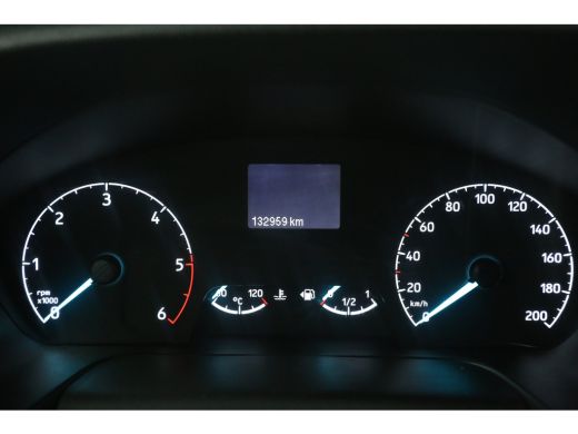 Ford Transit Custom 2.0 TDCI L2H1 170PK | 2800KG Trekgew. | Airco | Cruise | 3 Zits | Trekhaak | Parkeersens. ActivLease financial lease