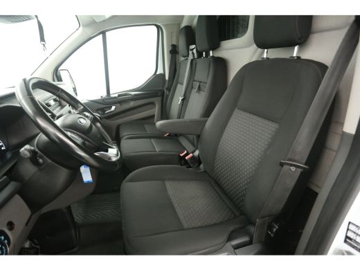 Ford Transit Custom 2.0 TDCI L2H1 170PK | 2800KG Trekgew. | Airco | Cruise | 3 Zits | Trekhaak | Parkeersens. ActivLease financial lease
