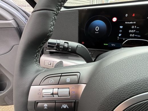 Hyundai Kona Long Range Pure edition 64.8 kWh | Parkeersensoren voor en achter | Adaptieve Cruise Control | Ke... ActivLease financial lease