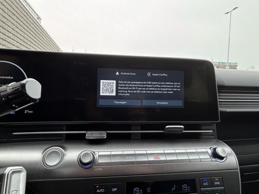 Hyundai Kona Long Range Pure edition 64.8 kWh | Parkeersensoren voor en achter | Adaptieve Cruise Control | Ke... ActivLease financial lease