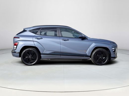 Hyundai Kona Long Range Pure edition 64.8 kWh | Parkeersensoren voor en achter | Adaptieve Cruise Control | Ke... ActivLease financial lease