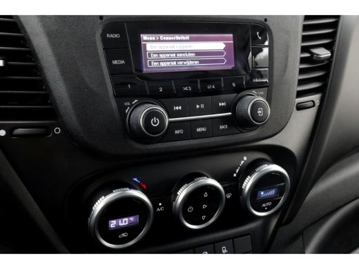 Iveco Daily 35C14 136pk Bakwagen met laadklep en zijdeur 04-2024 ActivLease financial lease