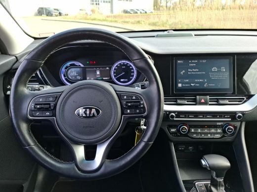 Kia Niro 1.6 GDi PHEV DynamicLine | Stoel en stuur verwarming | Achteruitrijcamera | Carplay | ActivLease financial lease